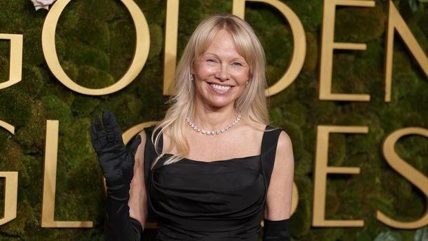 Pamela Anderson Ungkap Keuntungan Selalu Tampil Tanpa Makeup